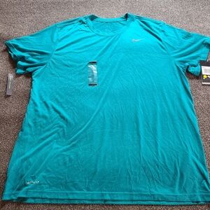 Mens Nike Dri-Fit standard fit casual T Shirt New With Tags Size XXL